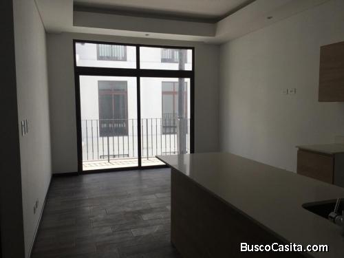 Apartamento En Renta Lirios de Cayala zona 16