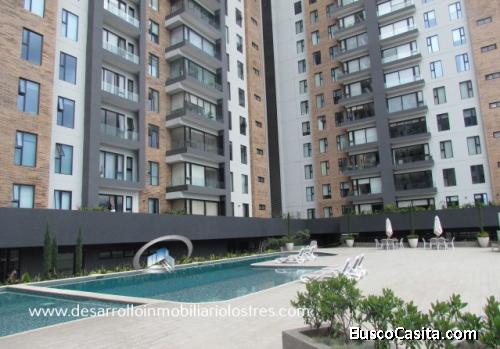 HERMOSO APARTAMENTO EN NIVEL ALTO EN RENTA ZONA 15