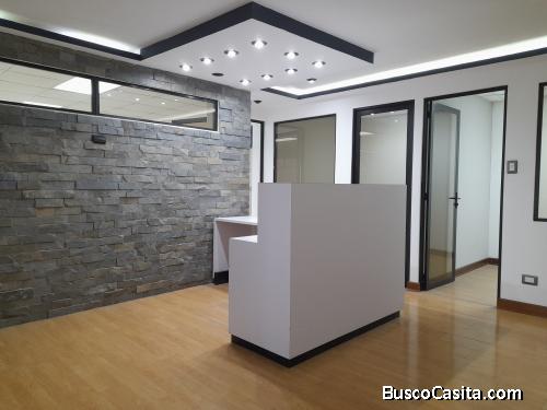 Oficina en renta re-modelada