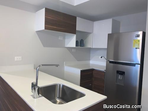 Venta de Apartamento PRIMER NIVEL en Zona 16 Kanajuyu