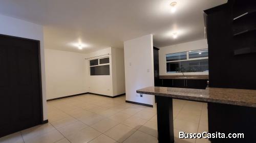 **RENTO O VENDO APARTAMENTO EN CHARCAS ZONA 11**