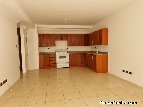 MUNDO INMOBILIARIO RENTA APARTAMENTO EN ZONA 16 LA MONTAÑA  