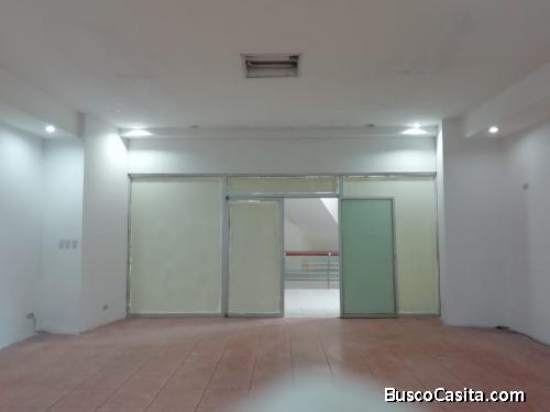 Local En renta Centro Comercial Próceres, Zona 10: