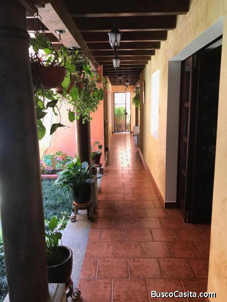 Rento casa en condominio Serenisima en Antigua Guatemala