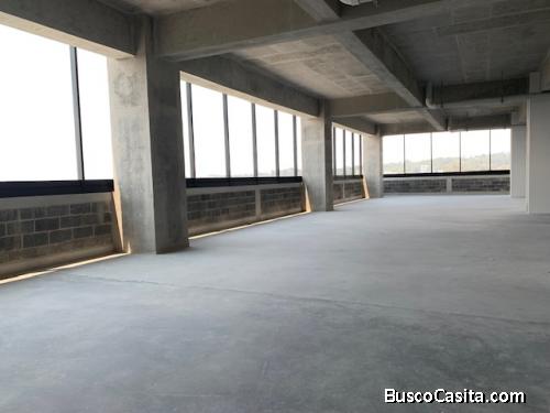 RENTA Oficina PH en Centro de Negocios Spazio zona 15