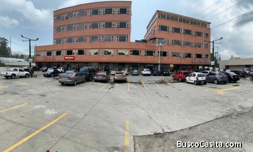 RENTO TORRES DE OFICINAS EN PLAZA COMERCIAL ZONA 12