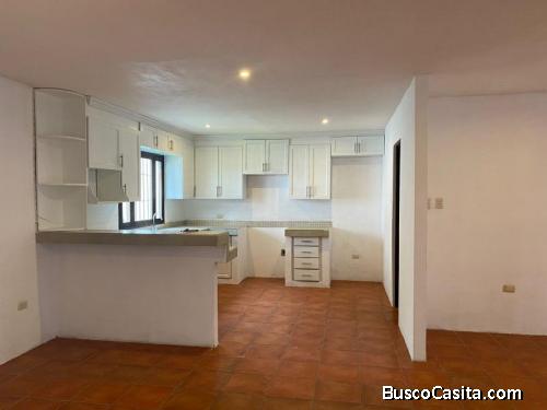 Casa En Renta en Condominio en La Antigua Guatemala a pocos min del centro de La Antigua G.