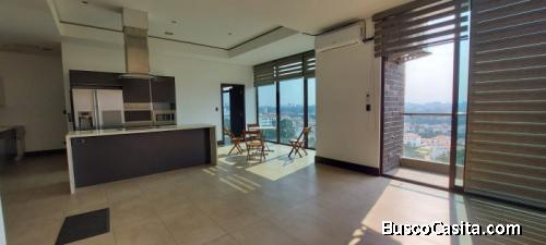 Apartamento amplio en Venta o Renta en Viu zona 16