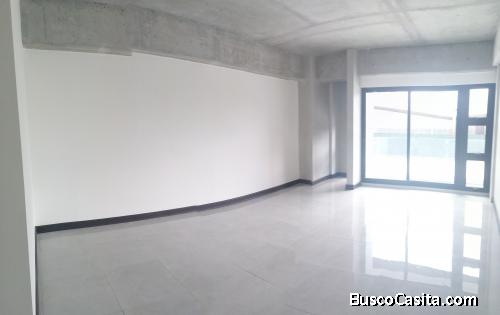 OFICINA EN RENTA EN ZONA 9