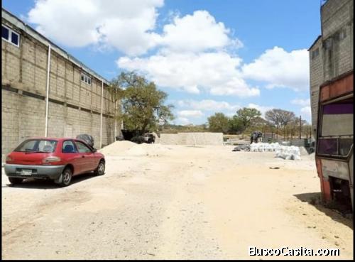 Terreno en anillo periférico Zona 7 