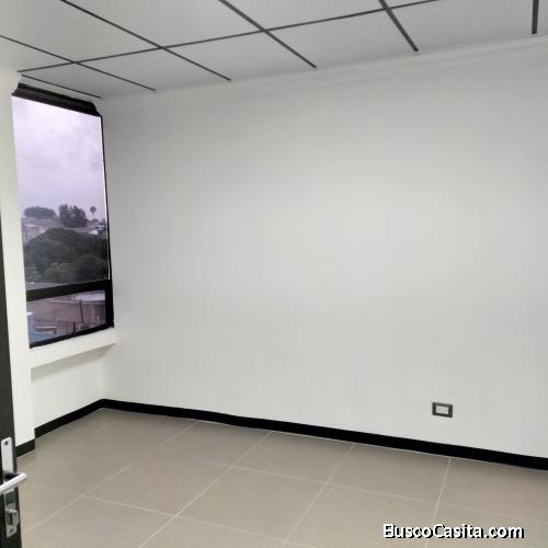 Alquilo Oficina en Edificio Plaza Profesional zona 13