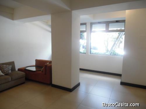 LOCAL EN RENTA EN ZONA 14 / MUNDO INMOBILIARIO