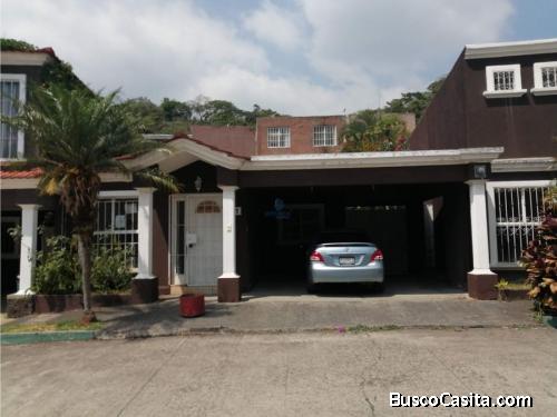 EN VENTA CASA EN RESIDENCIAL LAS VICTORIAS PALÍN ESCUINTLA.