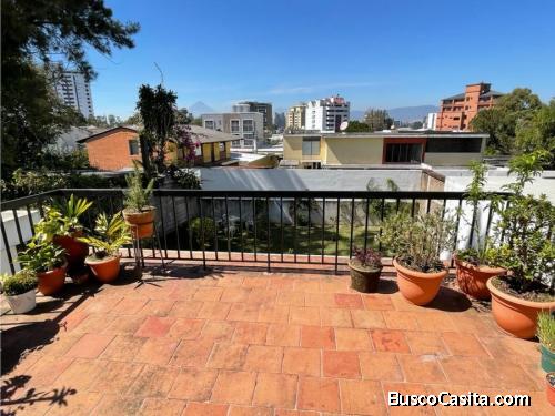 EN VENTA AMPLIA E ILUMINADA CASA EN VISTA HERMOSA 1 ZONA 15