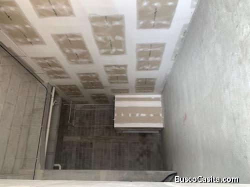 RENTA Local en área de comida C. Comercial zona 12