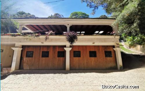 Casa en Venta en el Sector del Encinal Zona 7 de Mixco!