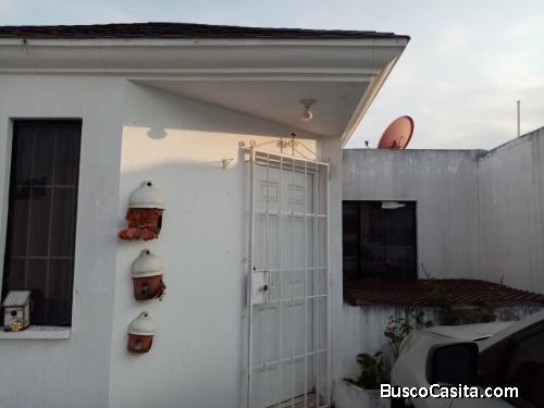 Vendo casa en Fresnos de San Cristobal zona 8 Mixco