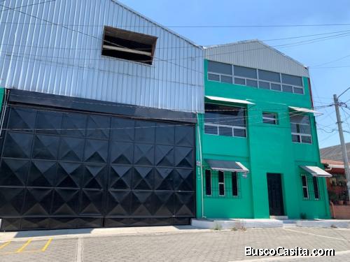 RENTA Amplia bodega en Calzada Roosevelt z. 2 Mixco