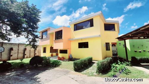 Casa Grande en Venta Con Terreno Grande San Cristóbal