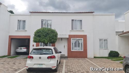 Casa Residencial en Venta en Zona 2 de Villa Nueva