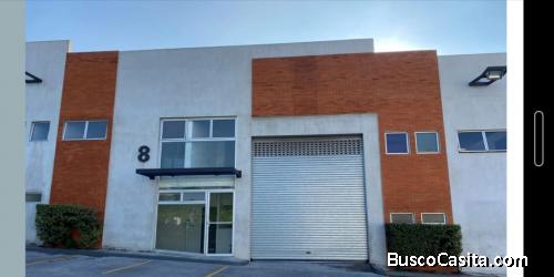 RENTO OFIBODEGA ZONA 12