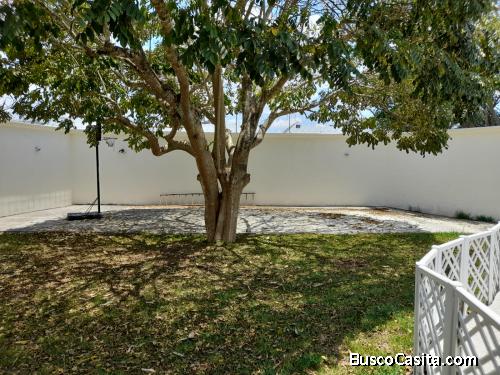 VENDO BELLA CASA ZONA 16