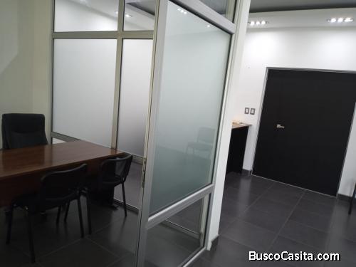 RENTA Oficina amueblada en zona 15