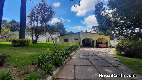 Venta!! Casa con amplio Terreno en Santiago Sacatepequez