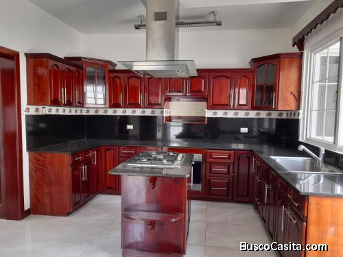 VENDO BELLA CASA ZONA 16