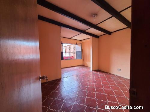 Casa en venta en zona 4 de Villa Nueva, carretera al Mayan Golf. Frente a la gasolinera Texaco,
