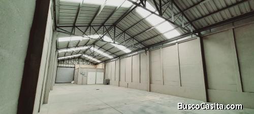 Ofibodega en alquiler en zona estratégica Palín