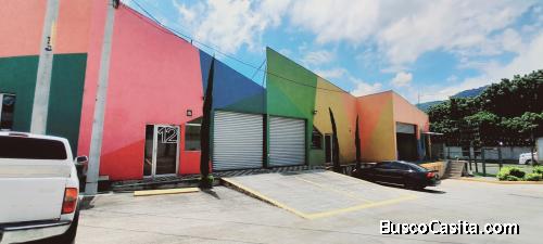 Ofibodega en renta en la entrada de Palín