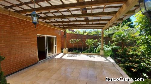 Casa en venta en Santa Catarina Pinula km 13.5