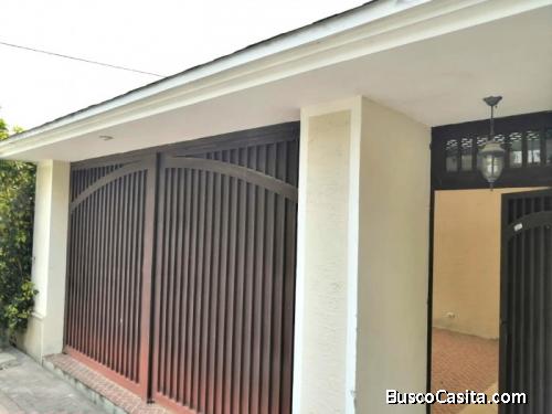 CASA EN VENTA CARRETERA A EL SALVADOR KM.16.5!