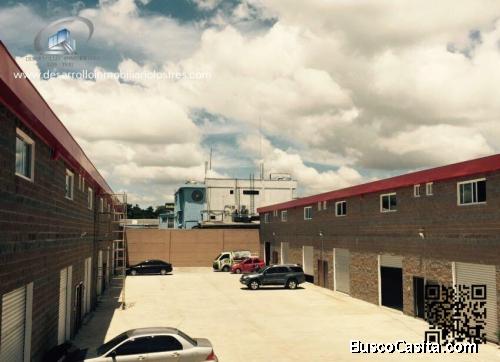 OFIBODEGA EN RENTA AVENIDA PETAPA ZONA 12