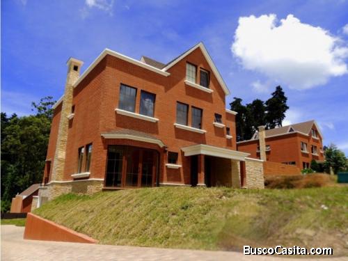 ¡HERMOSA CASA EN VENTA CARRETERA A EL SALVADOR!