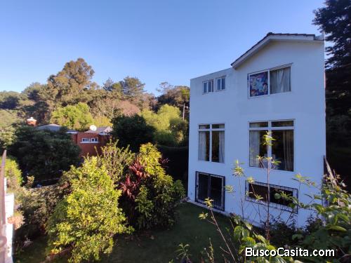 CASA 3 NIVELES EN VENTA VISTAS DE SAN JOSE CAES