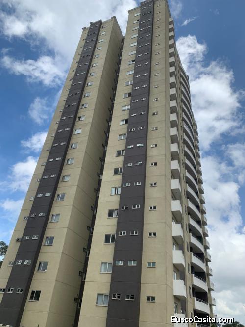 ¡PENTHOUSE HOUSE EN RENTA, ZONA 15!