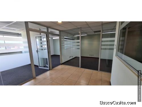 RENTO OFICINA EDIFICIO ZONA 10