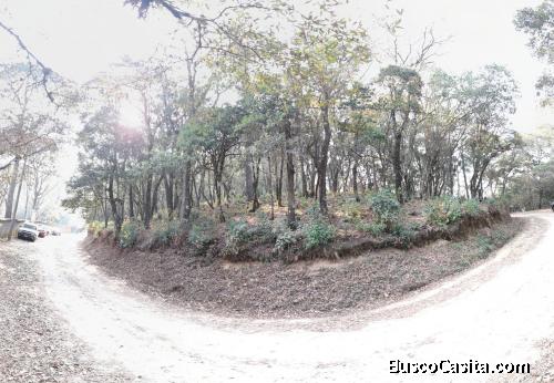 Terreno de Esquina en Venta en El Encinal Zona 7 Mixco