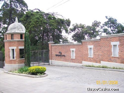 VENDO APARTAMENTO EN OKLAND ZONA 10