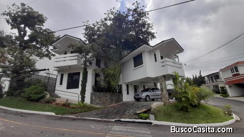 Preciosa casa en Zona 1 de mixco residenciales el Campestre 