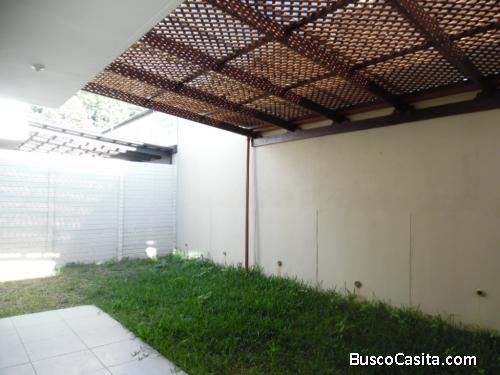 RENTA DE CASA EN ZONA 16MUNDO INMOBILIARIO