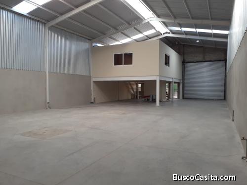 Bodega en renta Complejo Industrial San Cristóbal