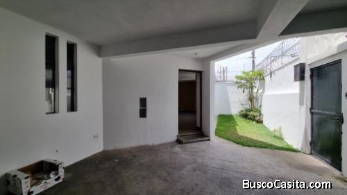 MARISCAL CASA EN RENTA ZONA 11 MUNDO INMOBILIARIO