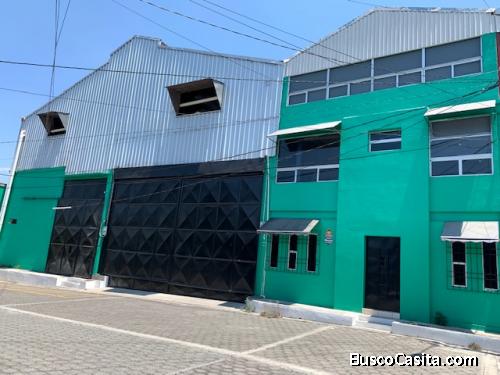 RENTA Amplia bodega en Calzada Roosevelt z. 2 Mixco