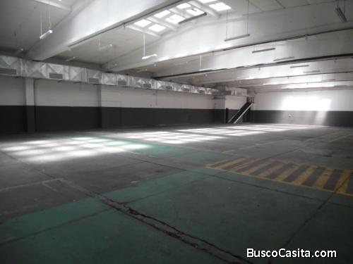 BODEGA EN RENTA ZONA 11 MARISCAL