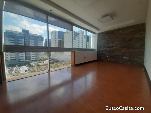 Oficina en Renta Zona 10 Dubai Center