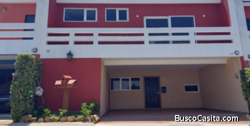 Casa en venta en Mixco zona 7