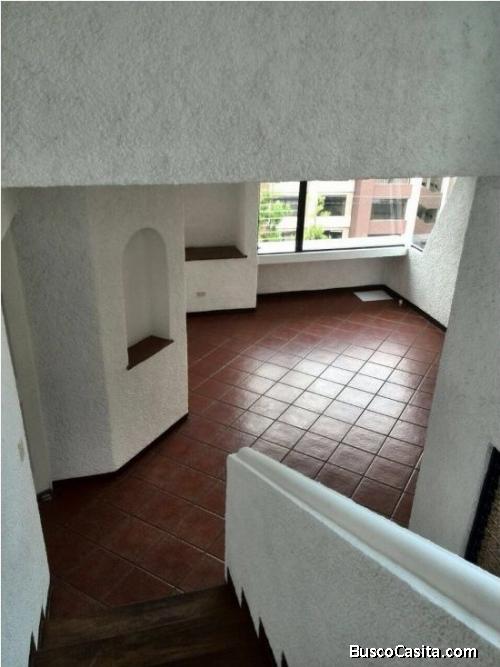 Townhouse en Renta Condominio exclusivo La Escalada San Lázaro Zona 15